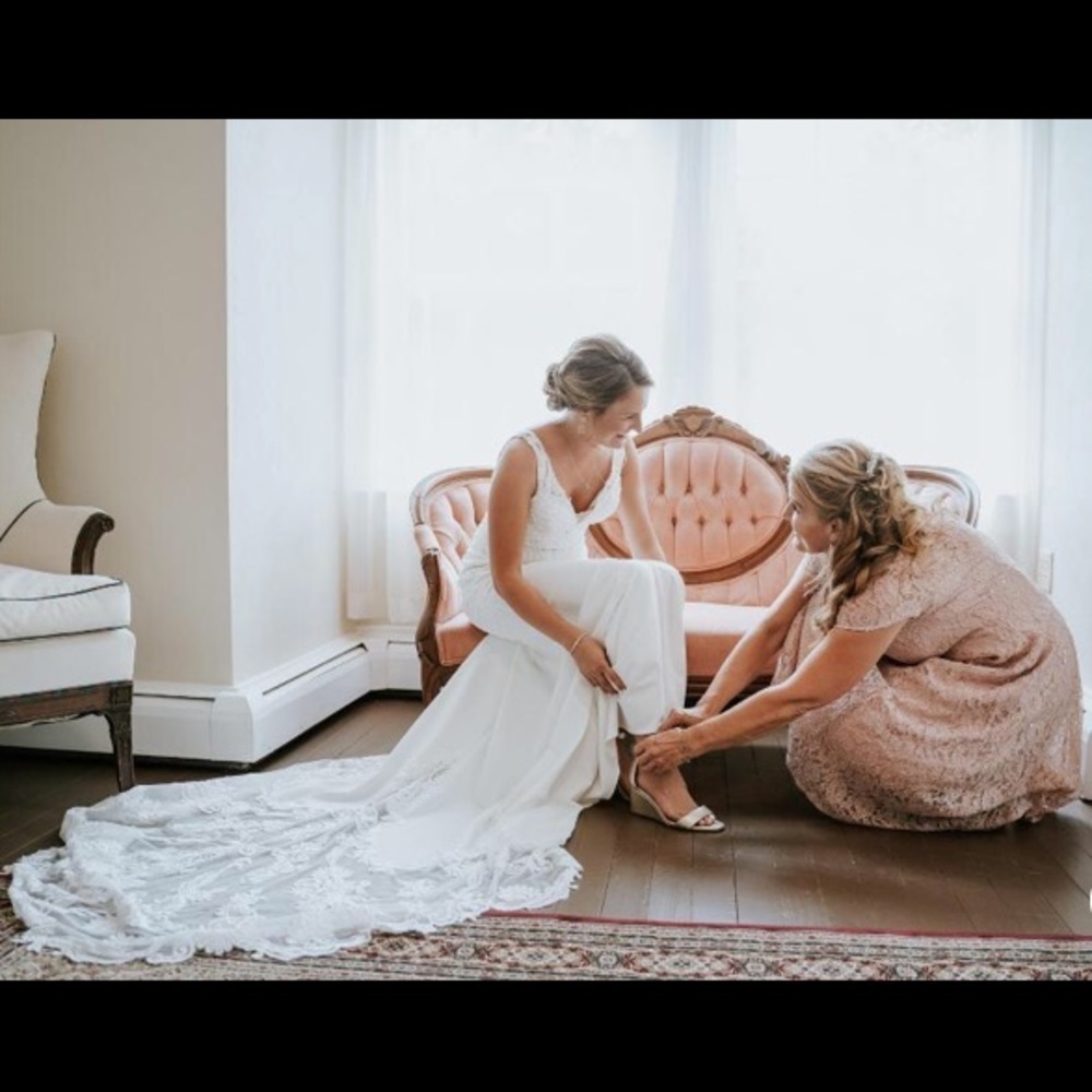 🦋🌙 MON CHERI x ENCHANTING | White Delicate Lace & Beaded Wedding Gown - Picture 9 of 15